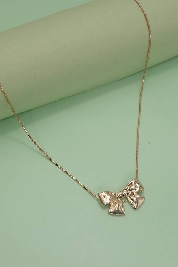 Bow Necklace